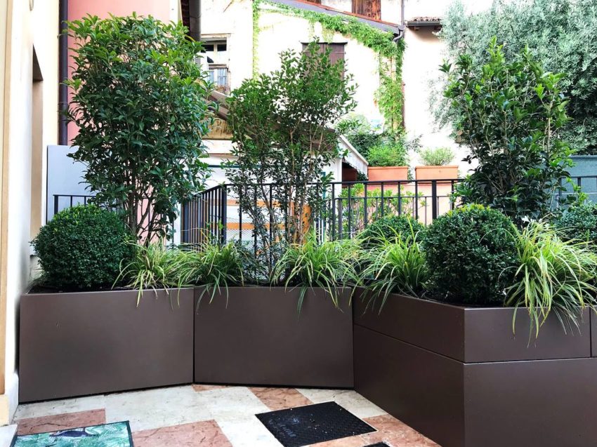 VANTO fioriere di design per giardino privato